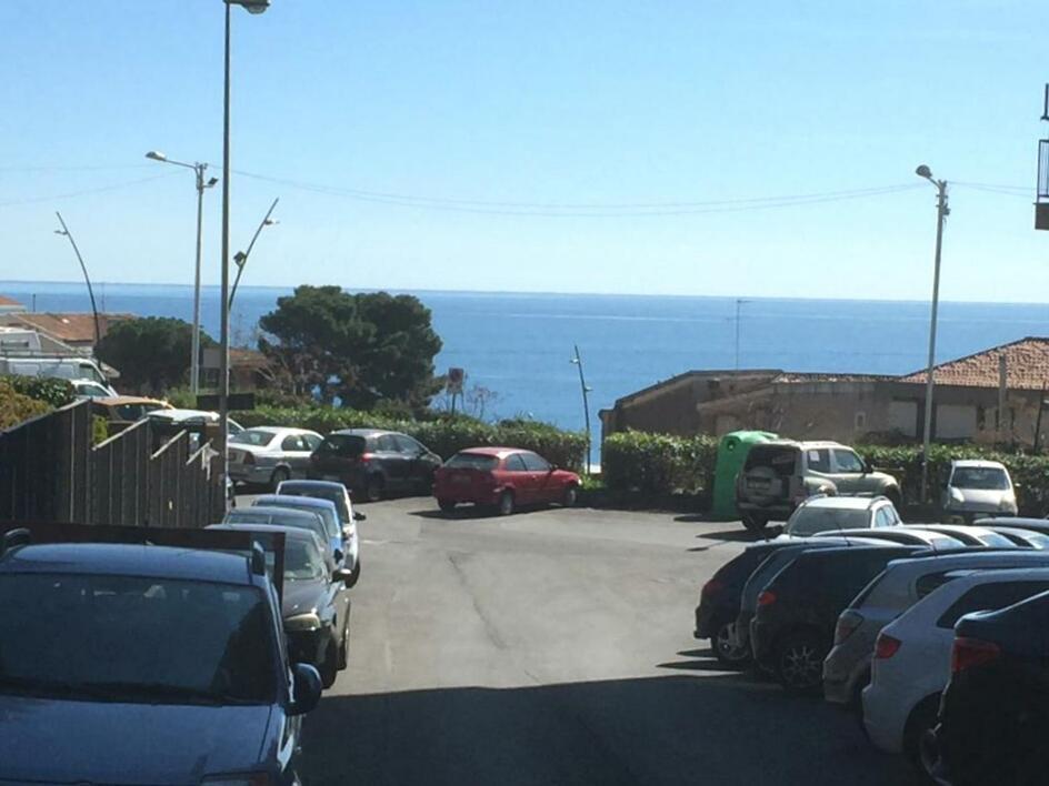 Bouganville Catania Luaran gambar
