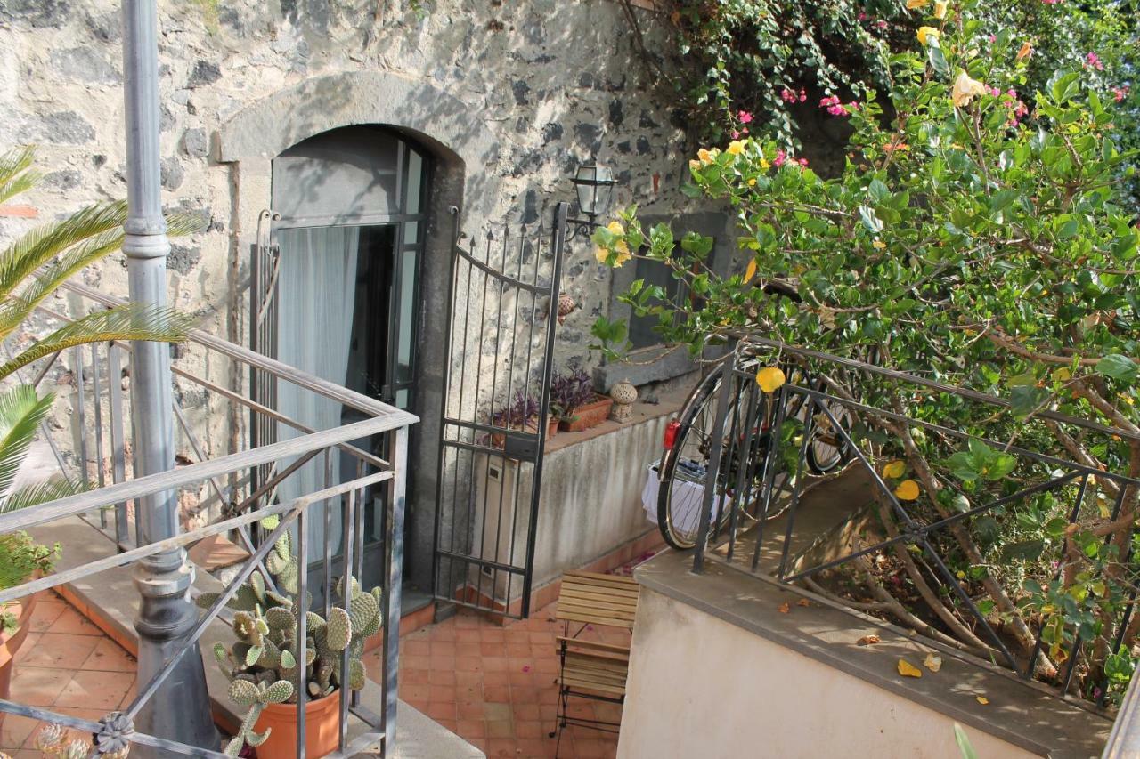Bouganville Catania Luaran gambar